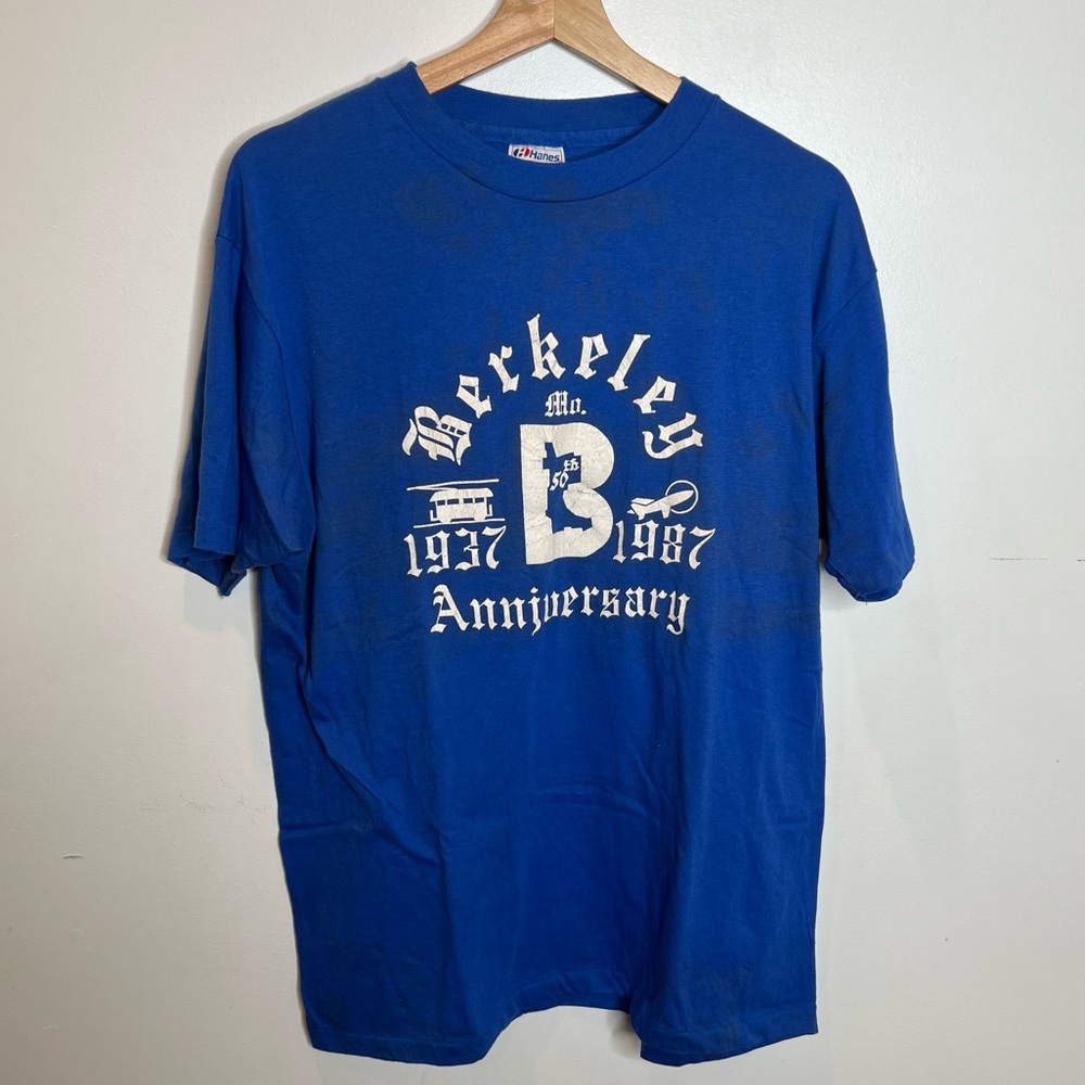 Vintage 80s Berkley tshirt